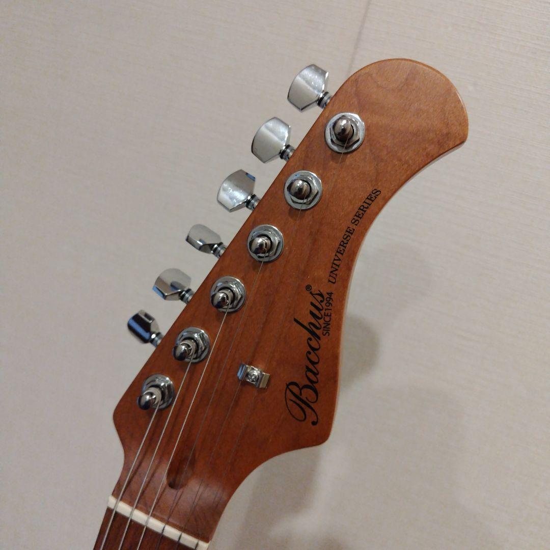 【美品】BST-1-RSM/M OWH バッカス エレキギター ホワイト